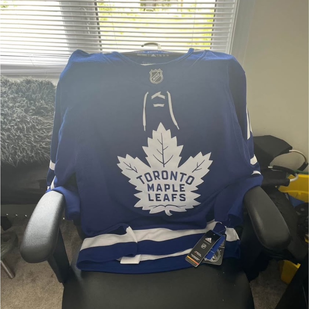 Adidas Mitch Marner jersey